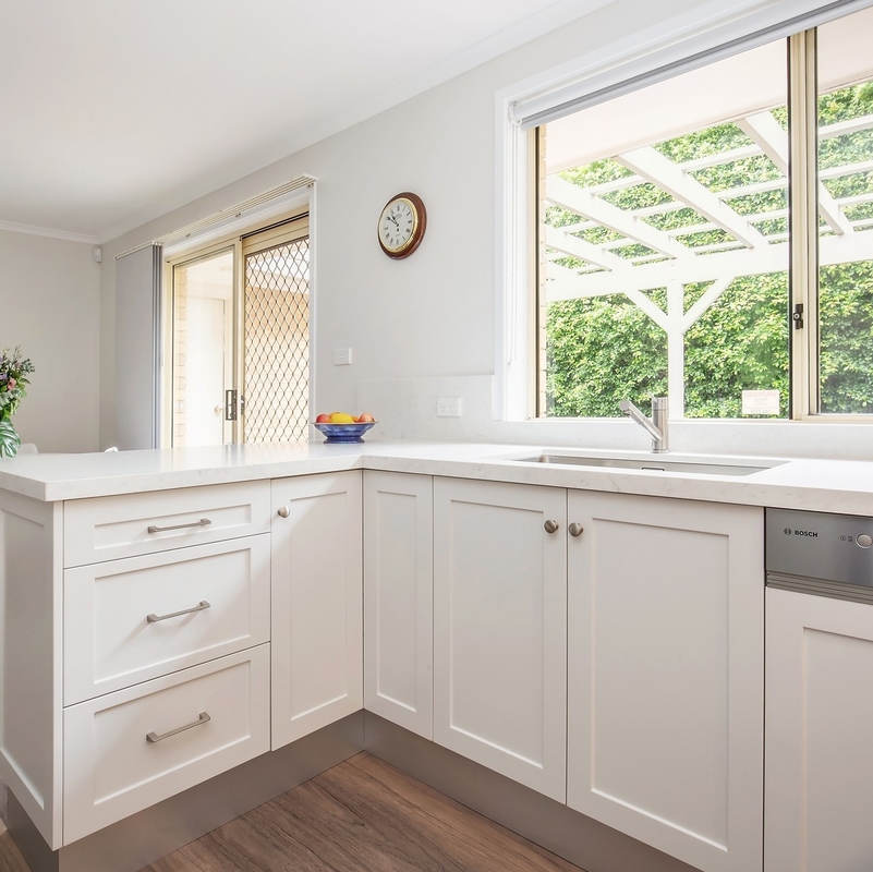 Forces de défense principale blanches en U de noyau de Shaker Lacquer Kitchen Cabinets 18mm HMR