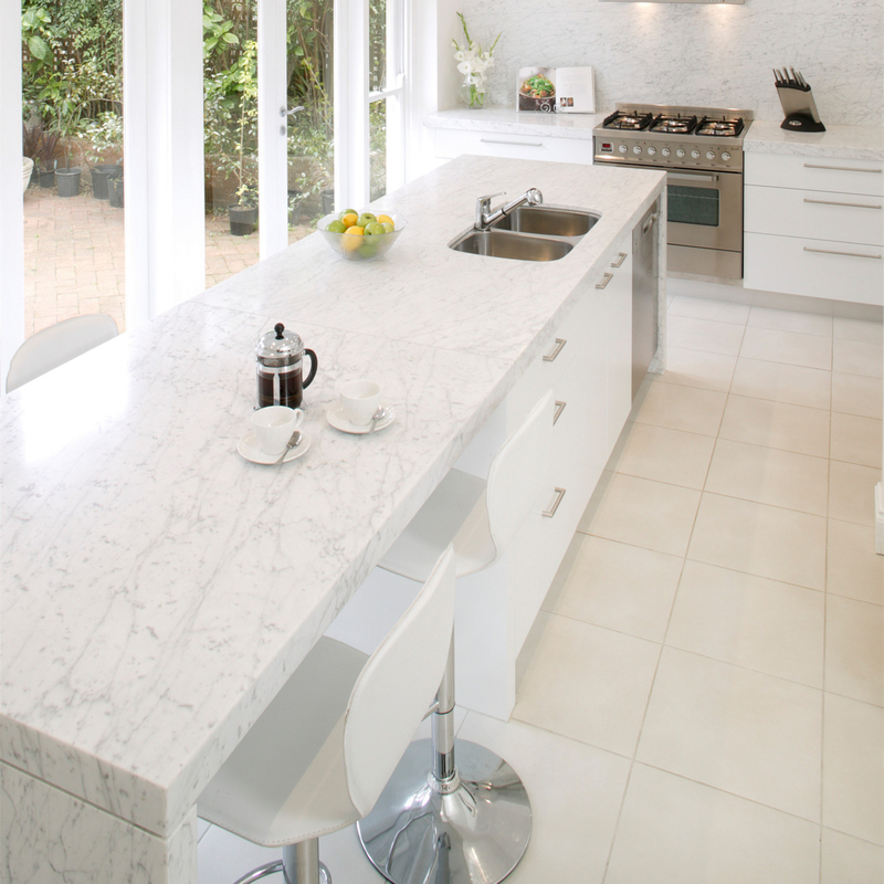 Préparez pour rassembler les buffets modernes bon marché de Cabinet de Matte White Plain Lacquer Kitchen de conceptions simples