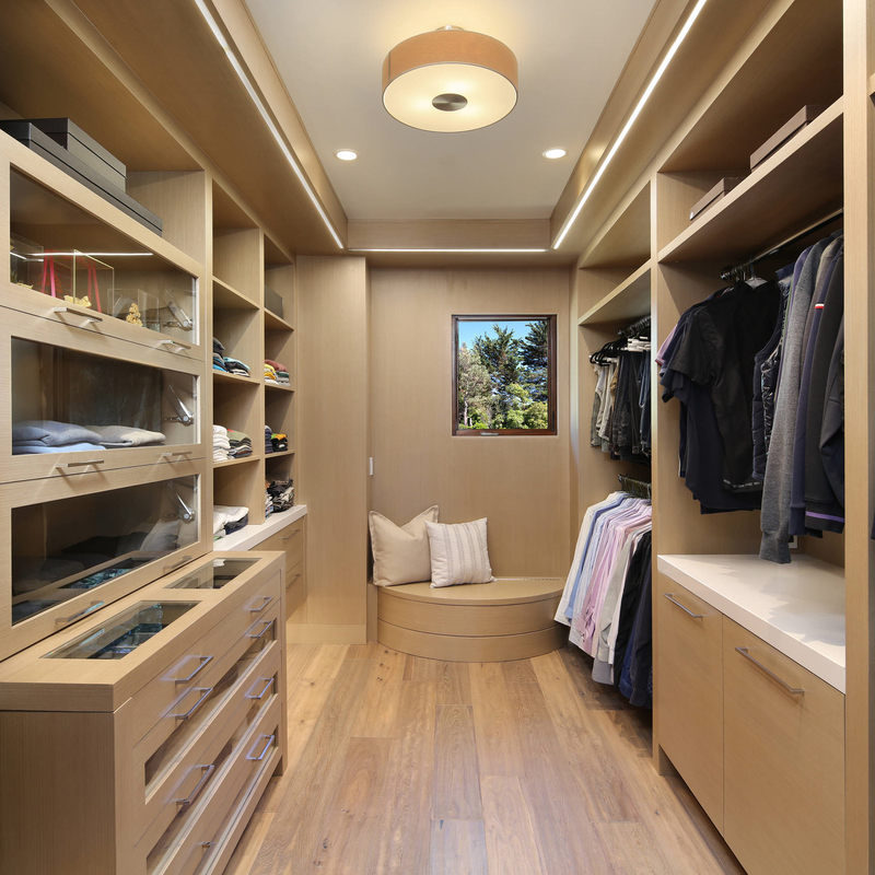 Porte en verre beige à la maison moderne de Grey Melamine Walk In Closet pour le vestiaire