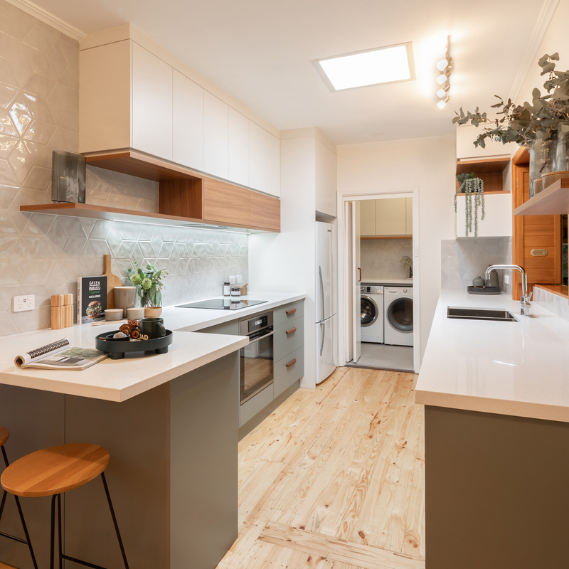 Armoire de plancher élégante de cuisine de laque de couleur de Celadon avec le Cabinet en bois de mur de texture