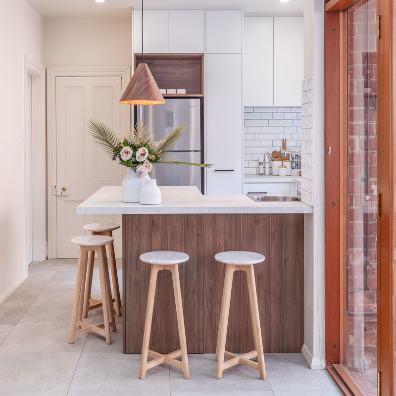Petite armoire de cuisine Carb P1 tout en un espace efficace en mélamine blanche mate
