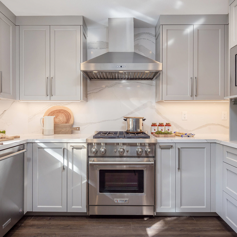 Kitchenette gris-clair faite sur commande de laque de style de dispositif trembleur de mini coffret de cuisine pour l'hôtel