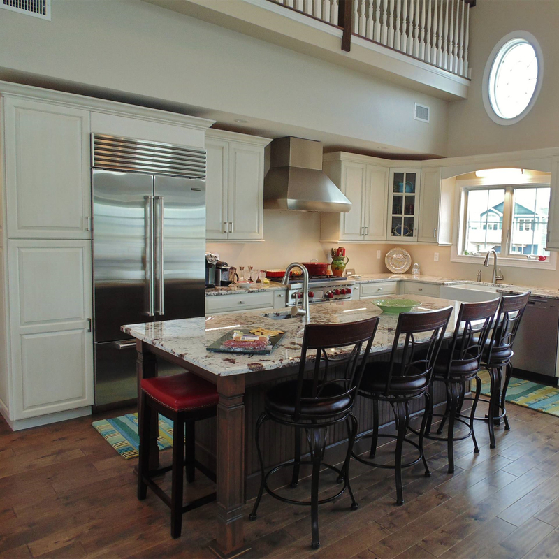 Le style rustique L forment le fabricant blanc de Cabinet de Matt Wooden Kitchen Cabinet From Guangdong en bois solide