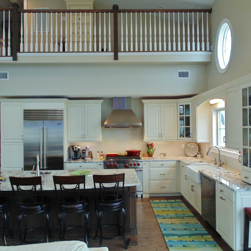 Le style rustique L forment le fabricant blanc de Cabinet de Matt Wooden Kitchen Cabinet From Guangdong en bois solide